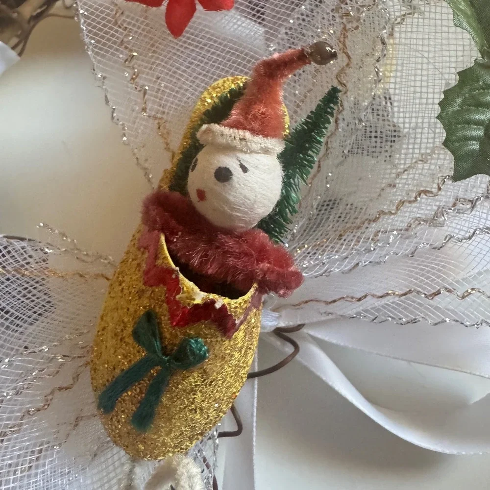 Vintage Christmas Wreath Spun Cotton Figures Japan Glitter elves 7 inch 1960's